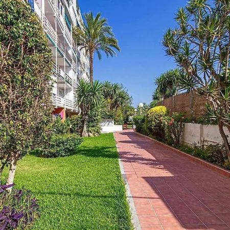 797 Rentals- Moderno, Centrico Y Espacioso Estudio Apartment Benalmadena