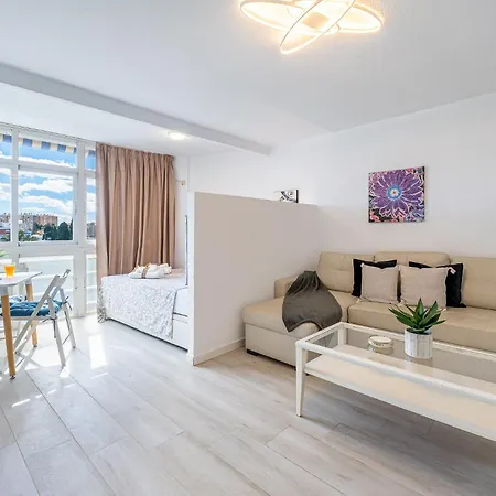 797 Rentals- Moderno, Centrico Y Espacioso Estudio Apartment